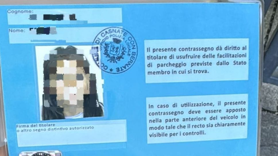Il pass temporaneo consegnato giovedì