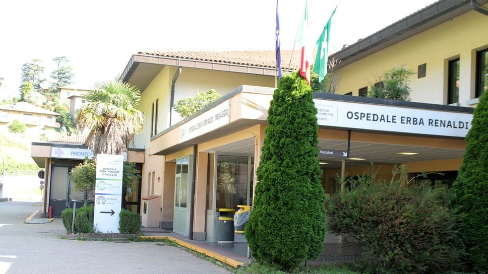 L’ingresso dell’ospedale di Menaggio