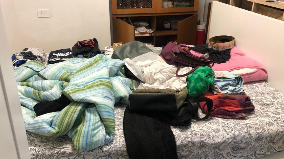 Hanno messo tutto sottosopra, portando via i soldi dei bambini