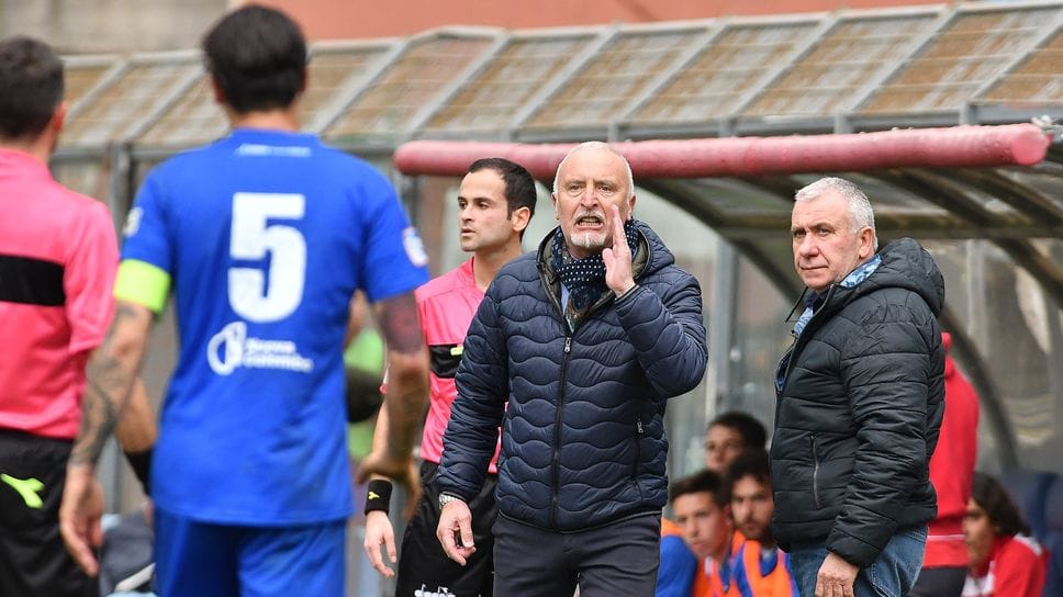 Roberto Pruzzo sulla panchina del Como