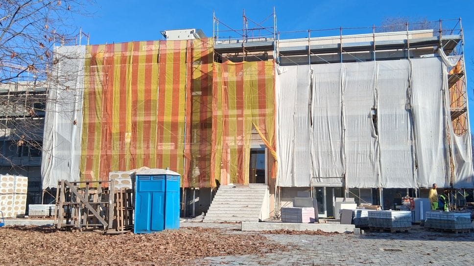 Lo stabile prende il posto di quello costruito nel 1981