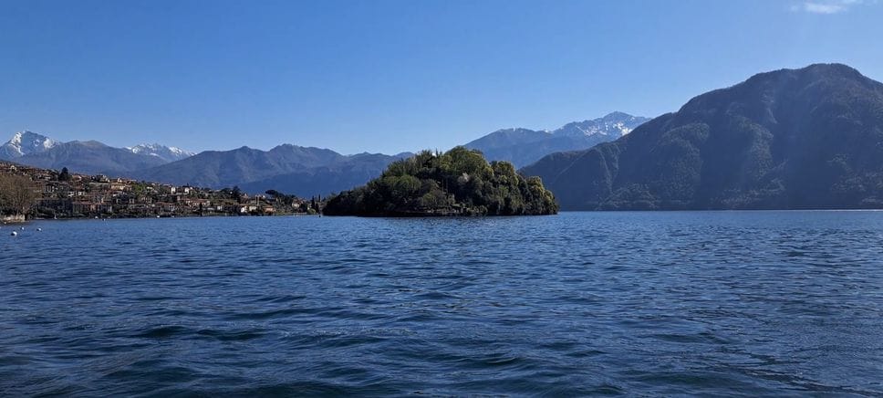 Menzione speciale per Viviana Mastaglio con questa foto dell’Isola Comacina