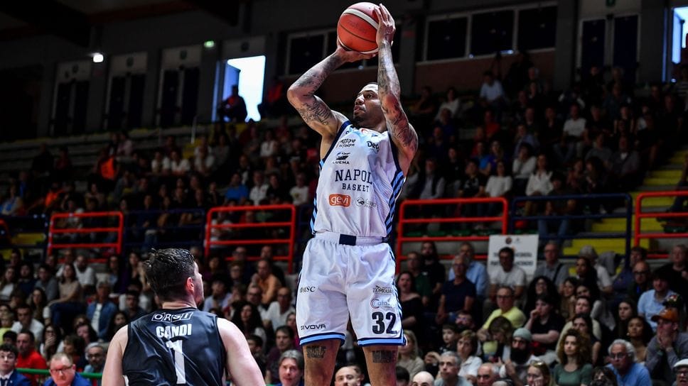 Erick Green con la maglia di Napoli