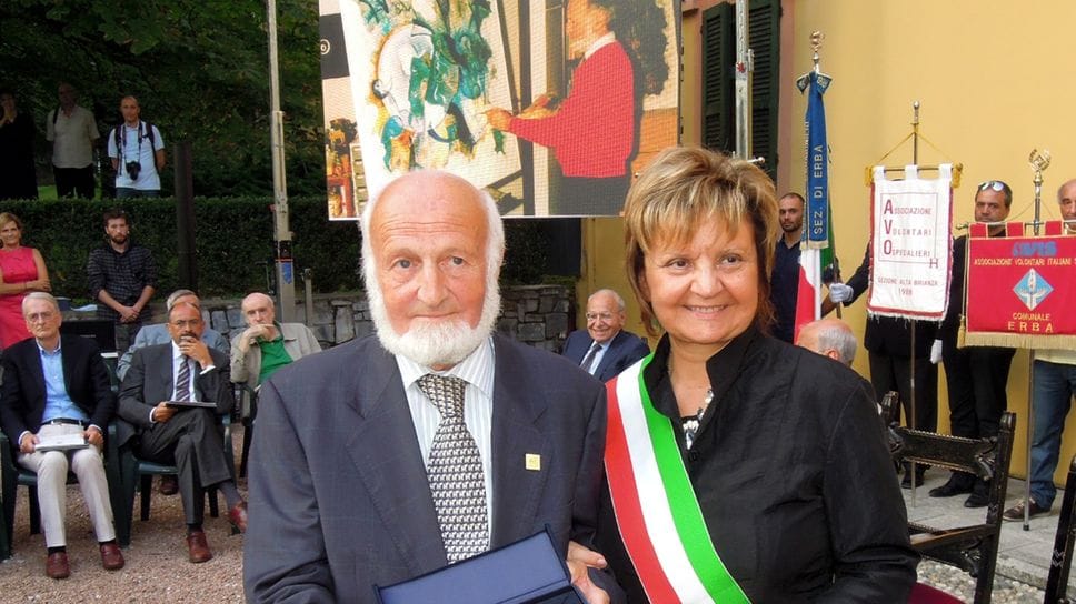 Giovanni Brambilla premiato dal sindaco Tili all’Eufemino del 2014