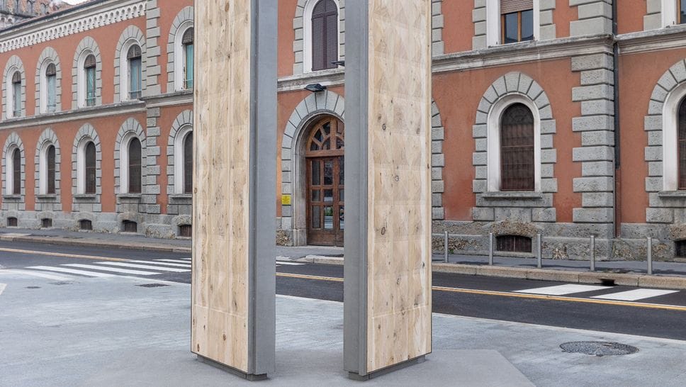 La Porta della Speranza davanti al Carcere di San Vittore