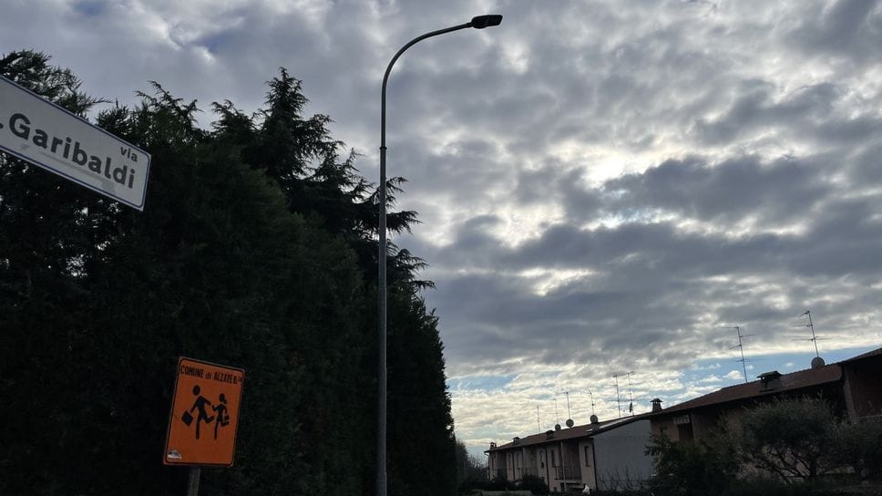 Via Garibaldi ad Alzate Brianza: qui l’inseguimento in giardino