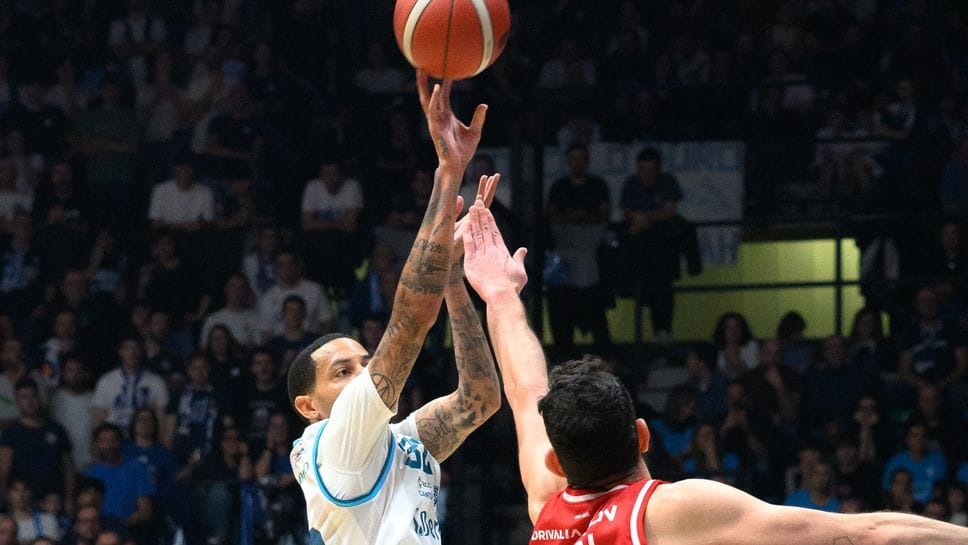 Erick Green torna oggi a Napoli con la maglia dell’Acqua S.Bernardo Cantù