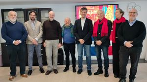 Il presidente Giacchino Favara al centro con il sindaco di Cernobbio Matteo Monti (a destra)