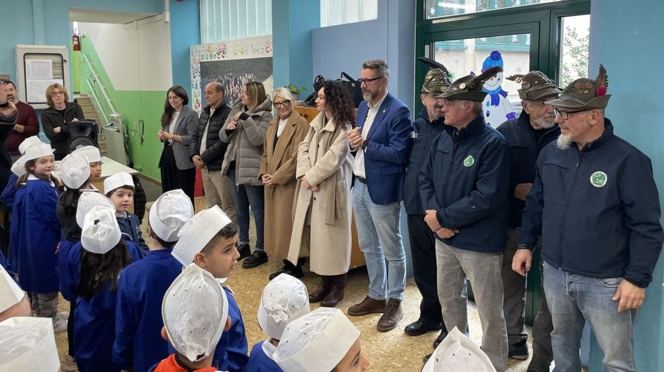 L’iInaugurazione dei nuovi spazi mensa alla scuola elementare di Cascina Amata