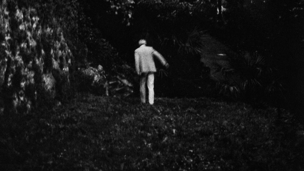 Un rara fotografia di Sergio Ferrero girato di spalle, scattata a Cernobbio