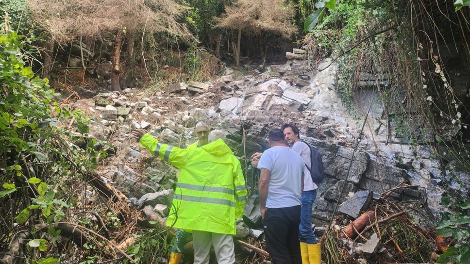 Uno dei tanti sopralluoghi effettuati in quota per mettere in sicurezza il paese