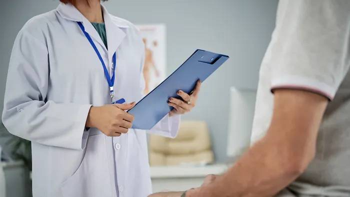 Ci sono sei medici comaschi radiati che lavorano ancora