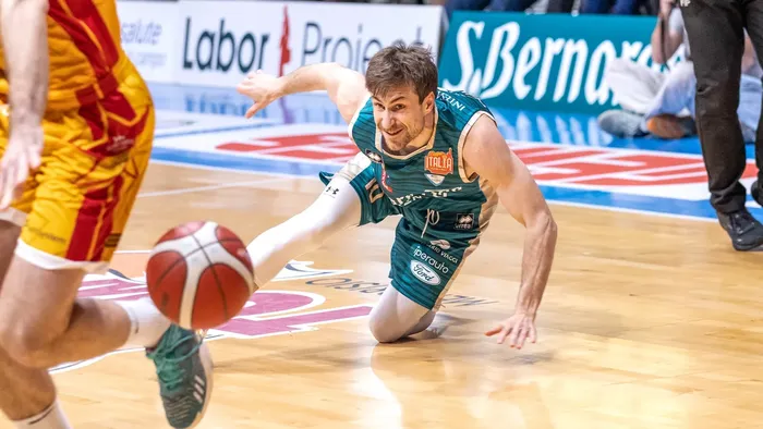 «Cantù, the best version will now be needed. Fire like trains “