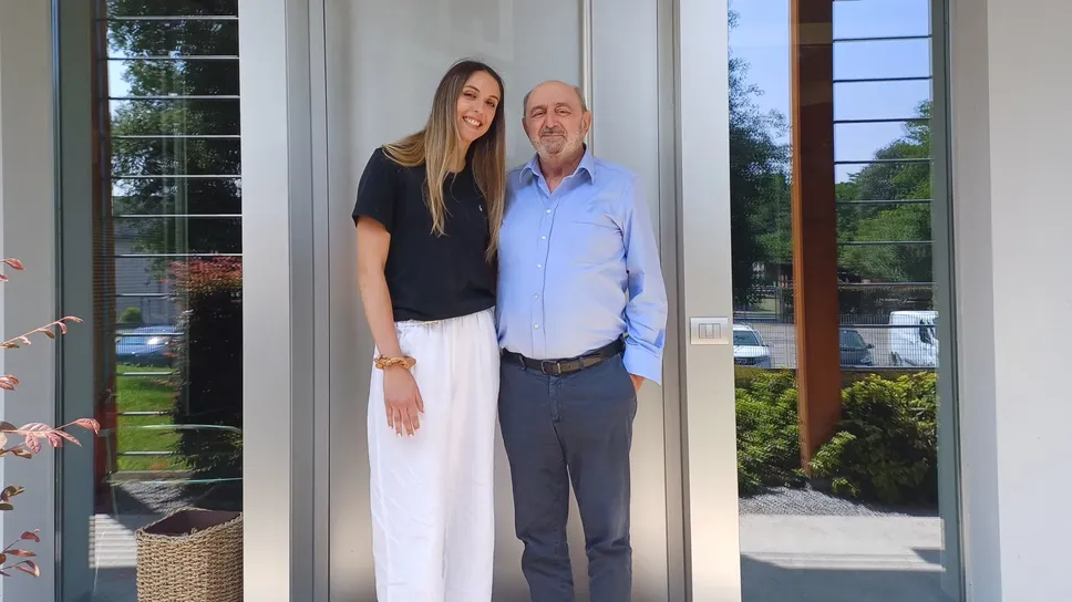 Sveva Parini con il presidente della Tecnoteam Graziano Crimella Sveva Parini con il presidente della Tecnoteam Graziano Crimella