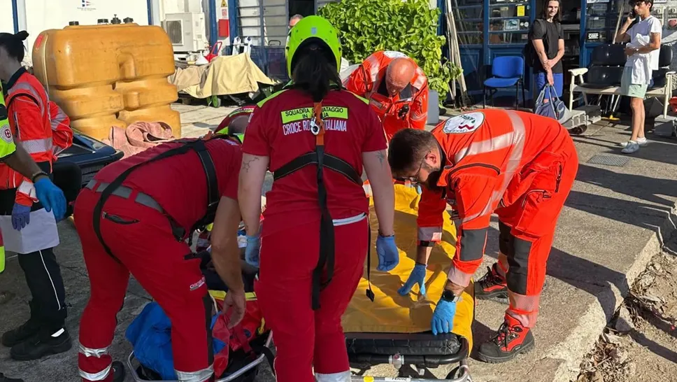 L’intervento di soccorso della Cri di Bellagio L’intervento di soccorso della Cri di Bellagio