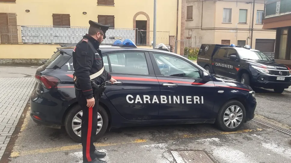 I carabinieri a Veniano, nelle settimane successive al fatto I carabinieri a Veniano, nelle settimane successive al fatto