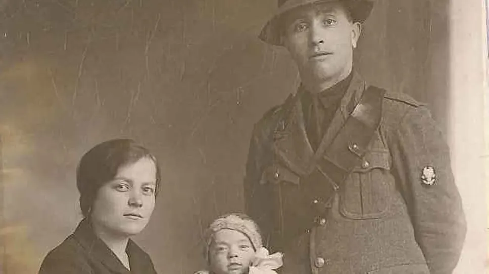Anna Cincini, Nazzareno Damiani e Alfio, uno dei loro tre figli Anna Cincini, Nazzareno Damiani e Alfio, uno dei loro tre figli