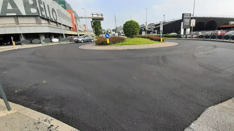L’asfaltatura di viale Lombardia è stata eseguita a giugno L’asfaltatura di viale Lombardia è stata eseguita a giugno