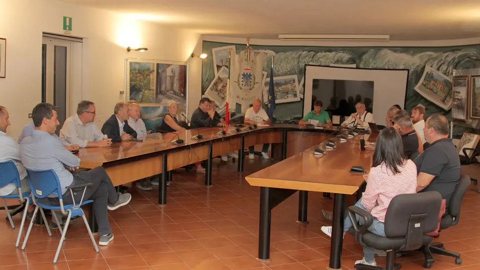 La riunione dei sindaci del Comitato Istituzionale Occidentale, presieduto da Michele Spaggiari La riunione dei sindaci del Comitato Istituzionale Occidentale, presieduto da Michele Spaggiari