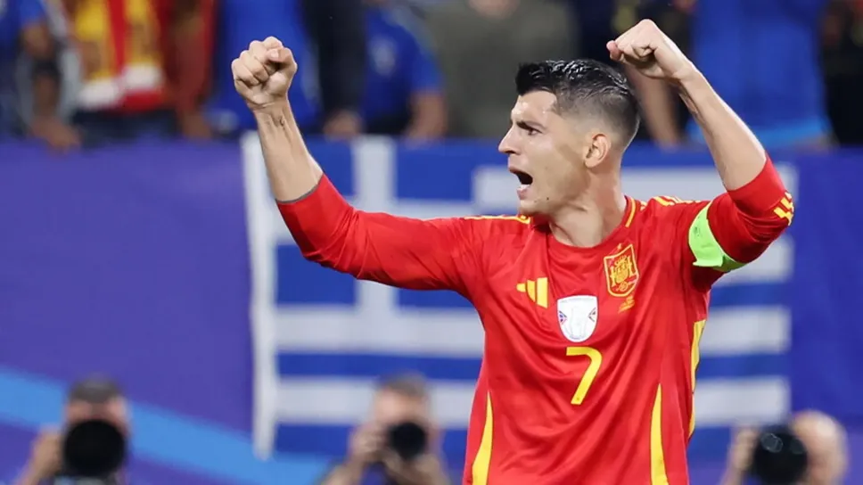 Alvaro Morata, 32 anni, è ufficialmente il nuovo centravanti del Como Alvaro Morata, 32 anni, è ufficialmente il nuovo centravanti del Como