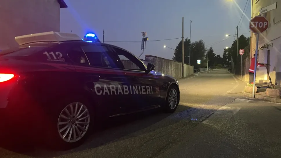 Sono intervenuti i carabinieri di Cantù