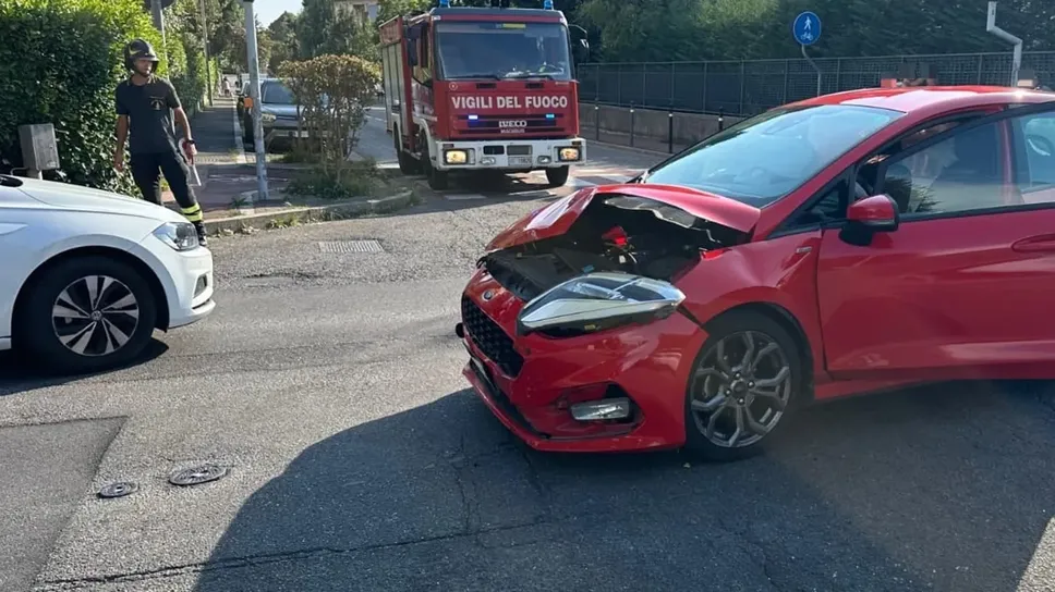 L’intervento di vigili del fuoco e ambulanze per l’incidente avvenuto a Ferragosto L’intervento di vigili del fuoco e ambulanze per l’incidente avvenuto a Ferragosto