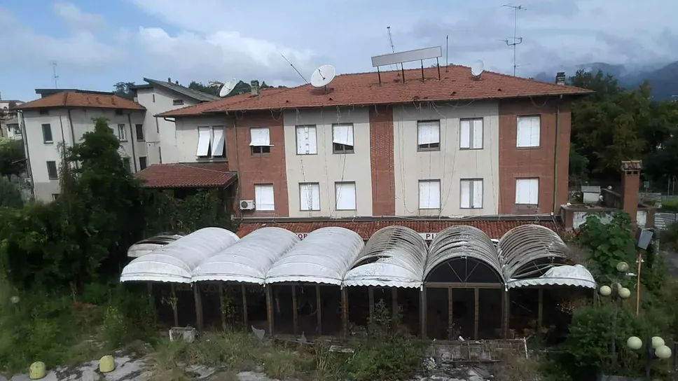 L’albergo ristorante Cisa lungo la strada statale Briantea