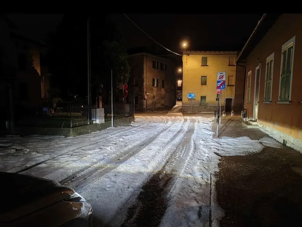 Albiolo subito dopo la grandinata nella notte