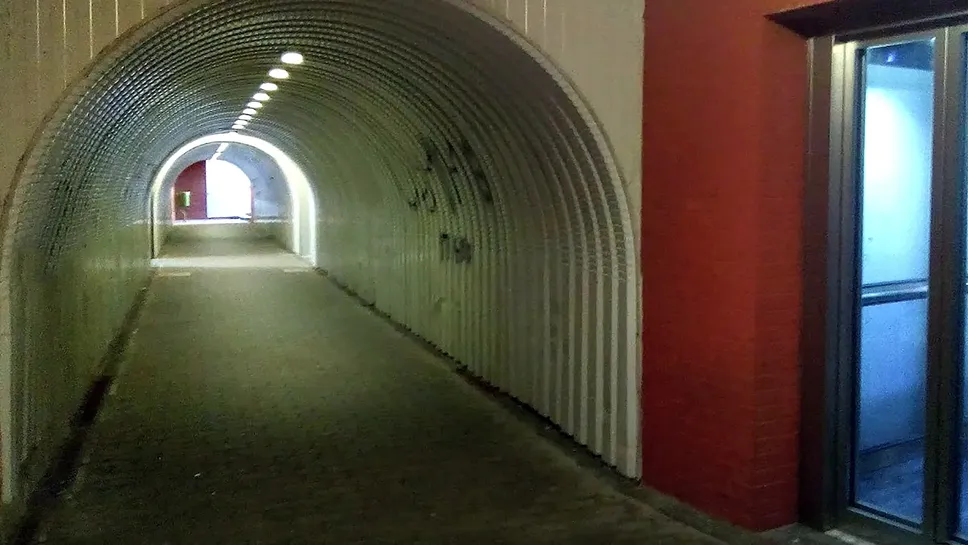 La rapina nel sottopasso della stazione di Erba La rapina nel sottopasso della stazione di Erba