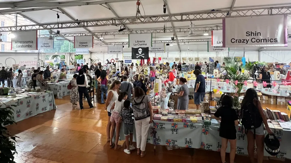 Tanti visitatori nei diversi stand della Fiera Tanti visitatori nei diversi stand della Fiera