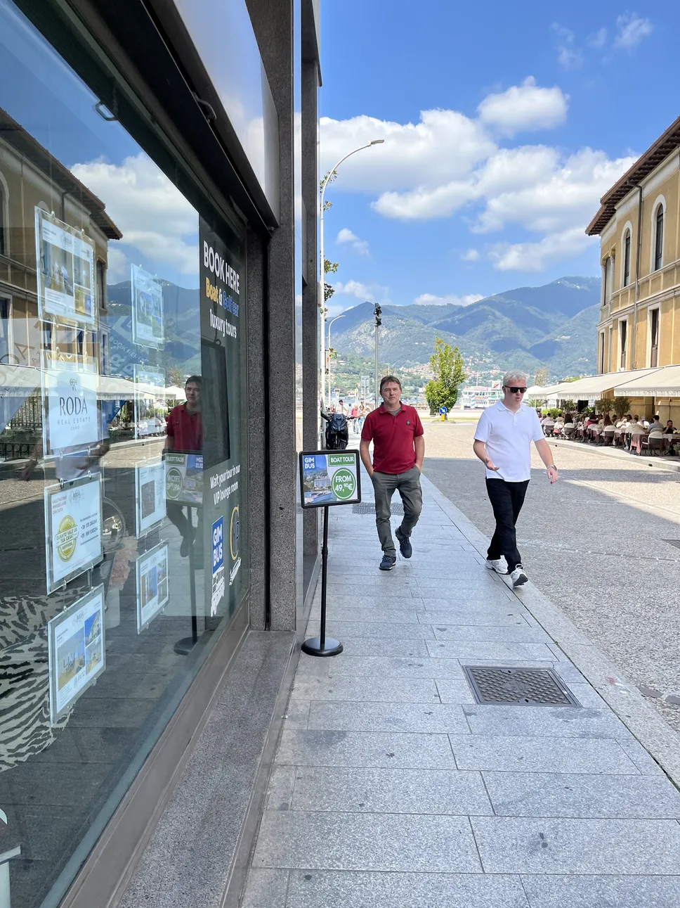 La nuova agenzia in via Cairoli La nuova agenzia in via Cairoli