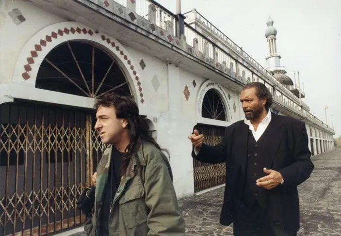 Silvio Orlando e Diego Abatantuono nel film “Figli di Annibale” (1998) di Davide Ferrario