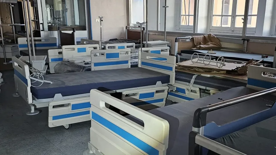 Una parte dei letti comprati per il Covid ma rimasti inutilizzati e donati all’Ucraina Una parte dei letti comprati per il Covid ma rimasti inutilizzati e donati all’Ucraina