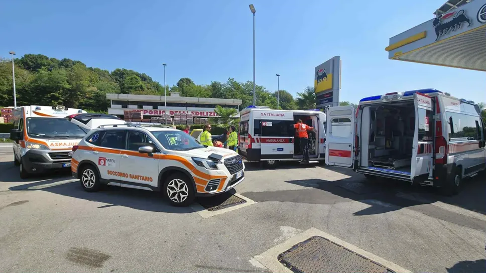 I soccorritori ad Appiano Gentile I soccorritori ad Appiano Gentile