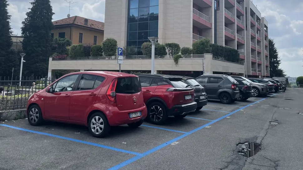 Confermati i primi quindici minuti di sosta gratuita negli spazi a pagamento Confermati i primi quindici minuti di sosta gratuita negli spazi a pagamento
