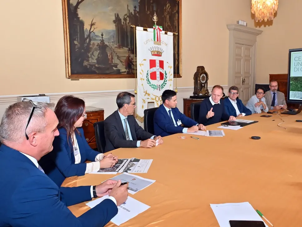 La riunione in sala giunta per presentare il progetto