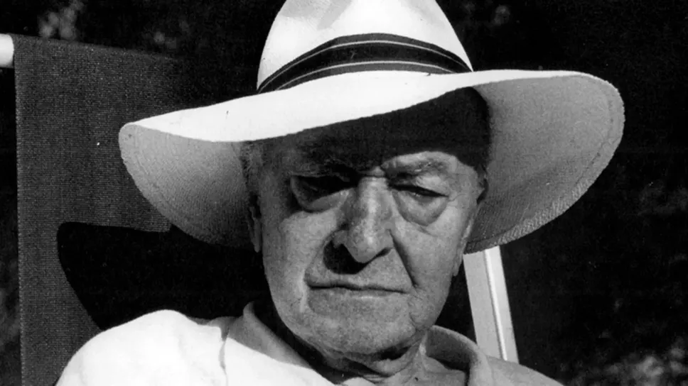 Emilio Villa (Affori, 1914 – Rieti, 2003) è stato un artista, poeta e biblista italiano, ritenuto il precursore della neoavanguardia, del Gruppo 63 e dei Novissimi.