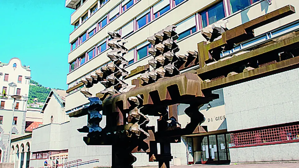 Ieri al pesante sentenza dei giudici del Collegio del Tribunale di Como