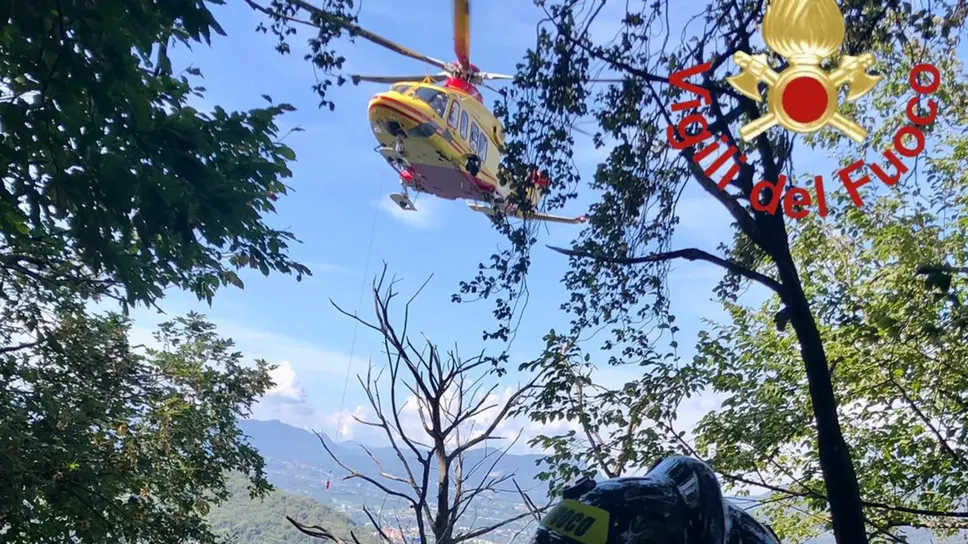 L’intervento dell’elicottero dei Vigili del fuoco