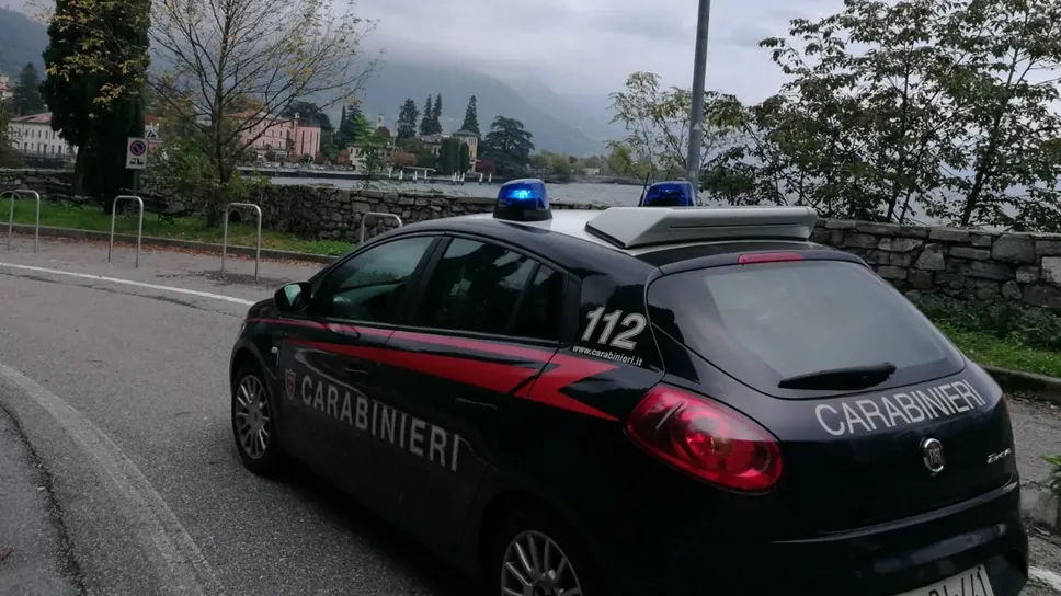 Sono intervenuti i carabinieri della compagnia di Menaggio