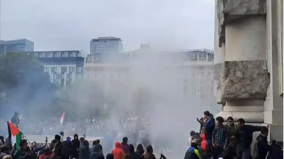 Disordine e danni alla stazione centrale di Milano