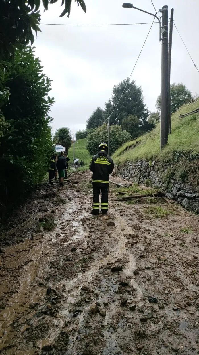 SMottamento sulla via Camnago Volta SUperiore