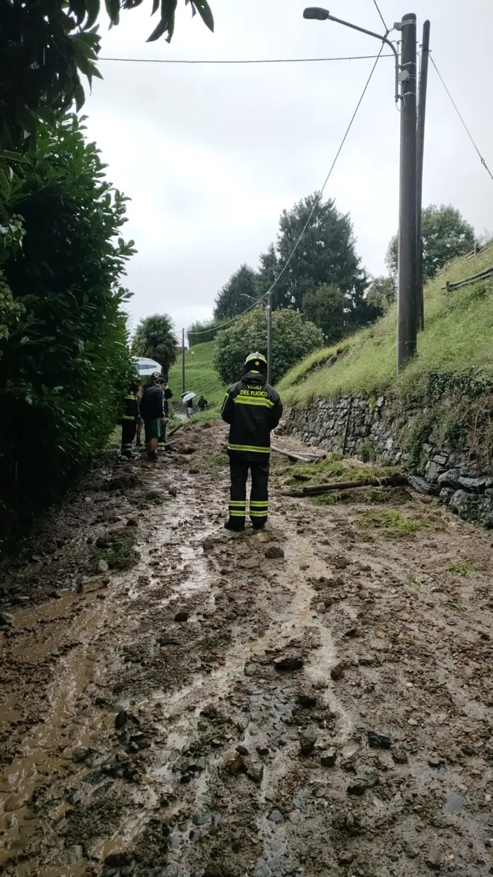 SMottamento sulla via Camnago Volta SUperiore