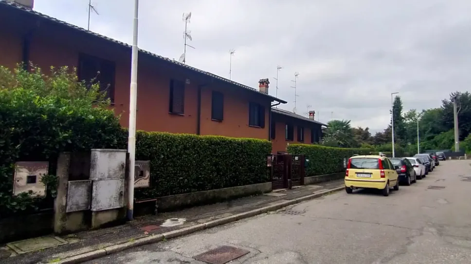 L’episodio è avvenuto in via Baracca a Casnate con Bernate