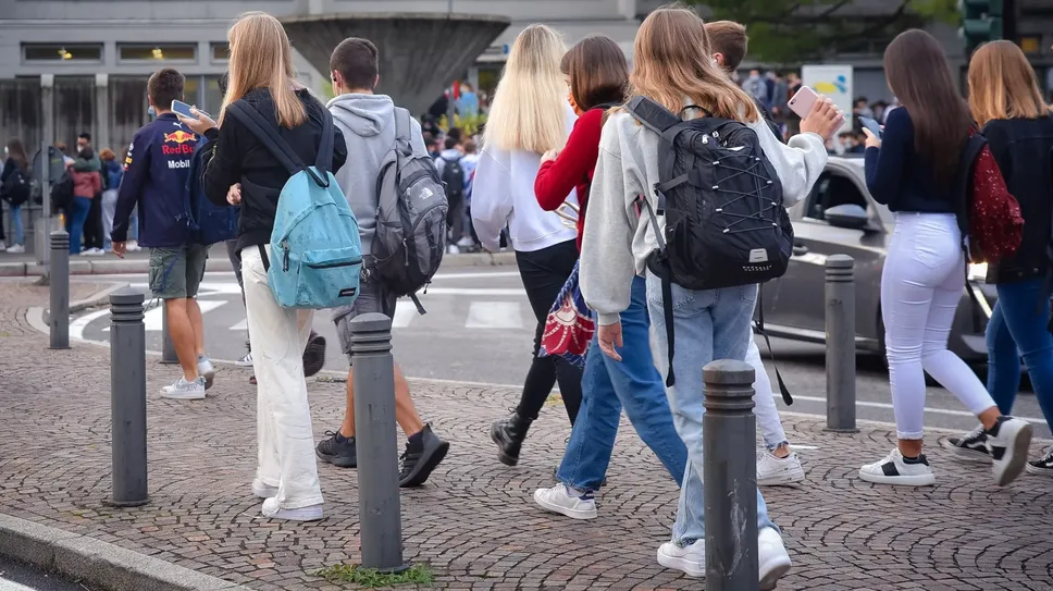 Studenti del Paolo Carcano: da quest’anno staranno a casa il sabato Studenti del Paolo Carcano: da quest’anno staranno a casa il sabato