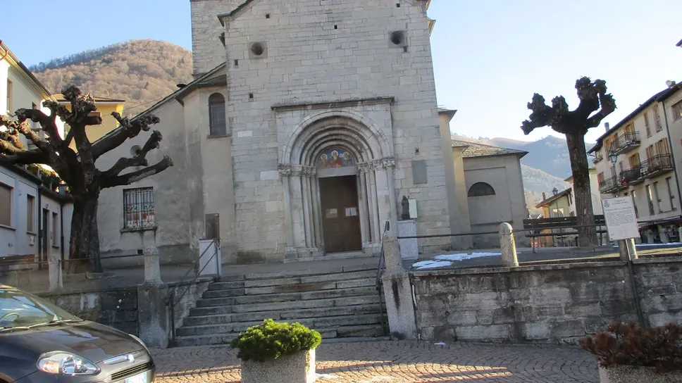 La chiesa di San Fedele: la piazza era usata per gli scambi illeciti