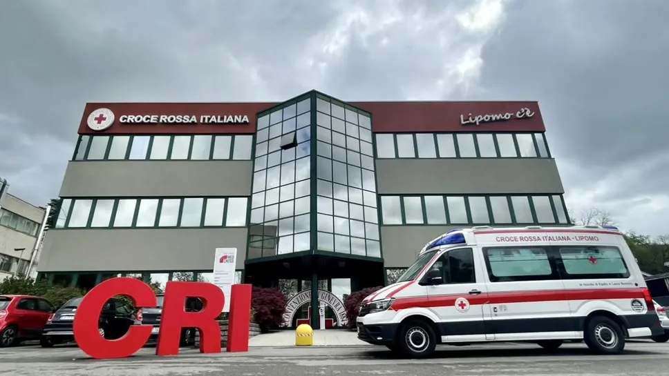 La sede di Lipomo è stata in parte adibita a centro migranti, dal 2023