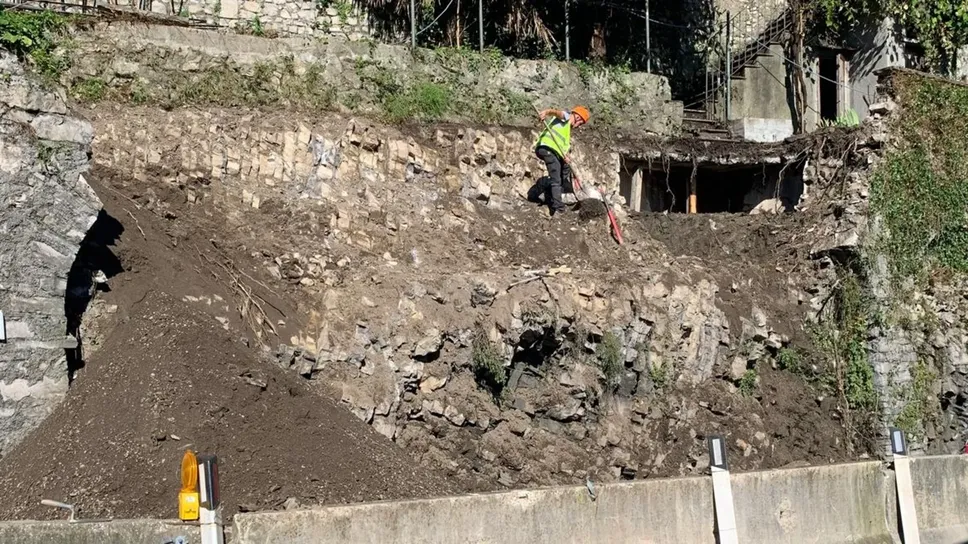 Gli ultimi lavori di messa in sicurezza della frana ad Argegno Gli ultimi lavori di messa in sicurezza della frana ad Argegno