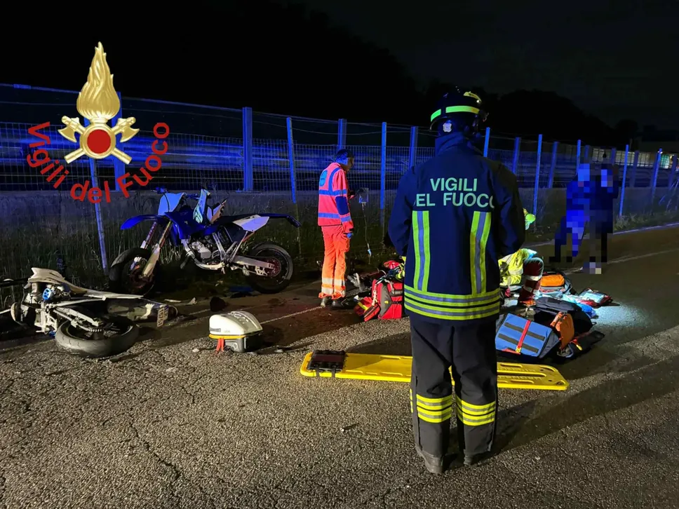 Le moto coinvolte nel terribile incidente costato la vita a due ragazzi