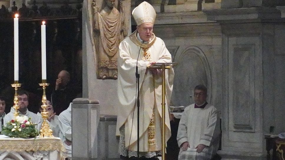 Mercoledì sera in Duomo l’ultimo pontificale dell’anno presieduto dal vescovo di Como Oscar Cantoni